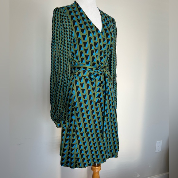 diane von furstenberg Gala Geo print wrap dresses Small - Picture 6 of 9